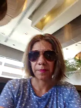 Lunababymylove online show from March 8, 2025, 5:22 pm