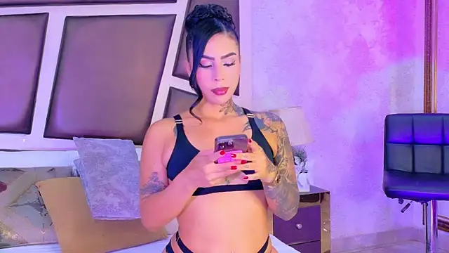 Snapshot of GiahDaniels chatting on June 3, 2026, 1:39 am GiahDaniels online show from June 3, 2026, 1:39 am