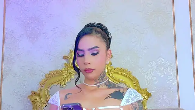 Snapshot of GiahDaniels chatting on May 19, 2026, 3:19 pm GiahDaniels online show from May 19, 2026, 3:19 pm