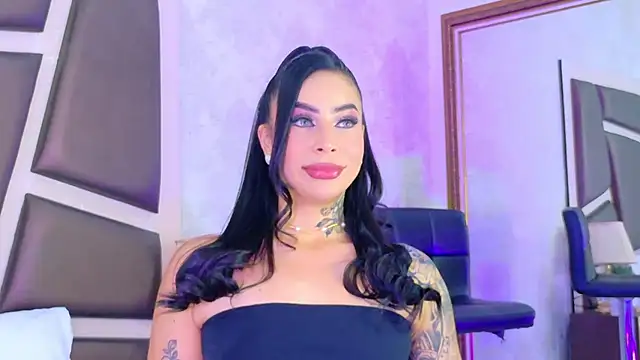 Snapshot of GiahDaniels chatting on May 2, 2026, 3:34 am GiahDaniels online show from May 2, 2026, 3:34 am