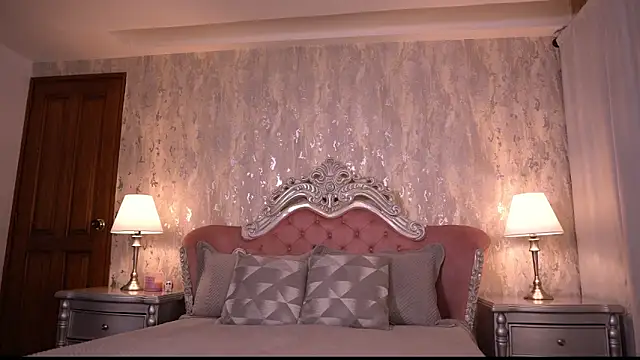 AngelineConnor online show from November 1, 2025, 11:09 pm