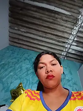 Snapshot of DIORA_Latina chatting on June 18, 2026, 3:05 am DIORA Latina online show from June 18, 2026, 3:05 am