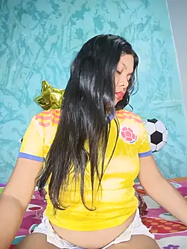 Snapshot of DIORA_Latina chatting on June 19, 2026, 3:23 am DIORA Latina online show from June 19, 2026, 3:23 am