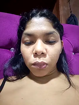 DIORA Latina online show from September 22, 2025, 11:44 pm