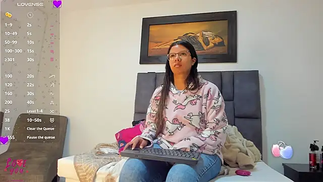 Vahiolet smith online show from February 3, 2026, 12:10 am