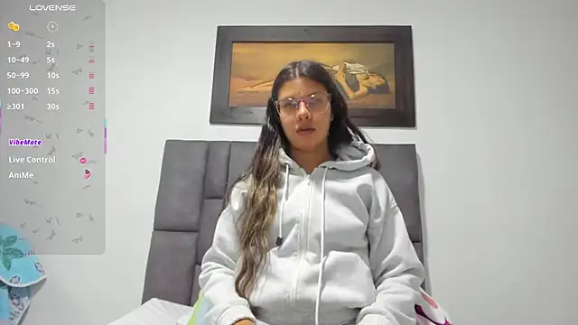 Snapshot of Vahiolet_smith chatting on June 25, 2026, 3:04 am Vahiolet smith online show from June 25, 2026, 3:04 am