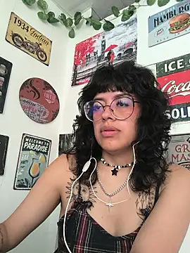 Snapshot of Fun_Everywhere chatting on June 11, 2026, 7:00 pm Fun Everywhere online show from June 11, 2026, 7:00 pm