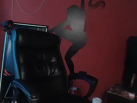 KLOE PIELL online show from February 27, 2026, 8:41 pm