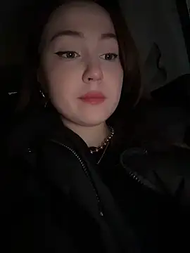 Snapshot of Peachy_Dream chatting on February 5, 2026, 6:04 pm Peachy Dream online show from February 5, 2026, 6:04 pm