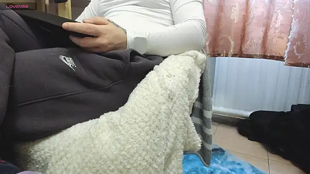 Queen Sport online show from November 17, 2025, 9:24 am