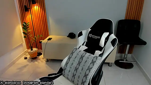 dafboy1 online show from March 12, 2025, 3:51 pm