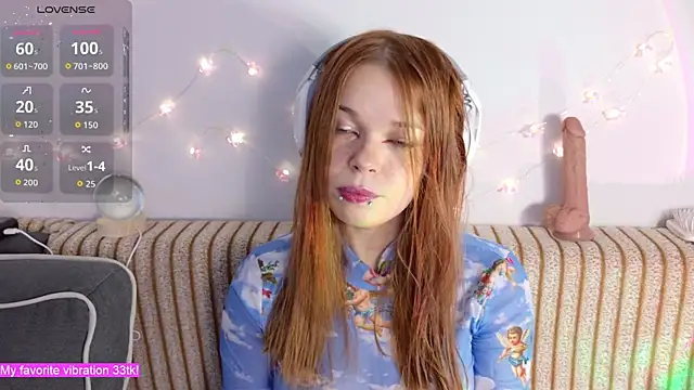 ValBae online show from November 23, 2025, 9:47 pm