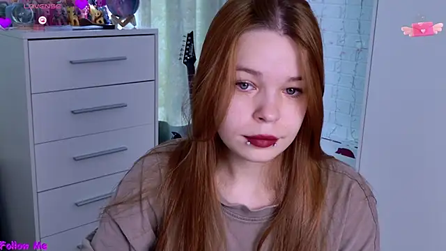 ValBae online show from April 18, 2026, 9:55 am