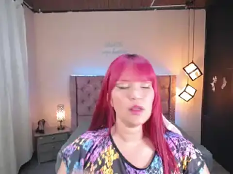 brithany smiith  online show from March 5, 2025, 3:29 am