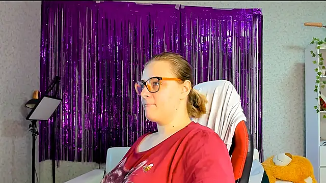Snapshot of Seductive_She_Wolf chatting on March 19, 2025, 2:46 pm Seductive She Wolf online show from March 19, 2025, 2:46 pm