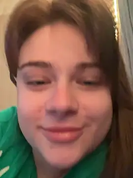 Seductive She Wolf online show from April 5, 2026, 8:10 am