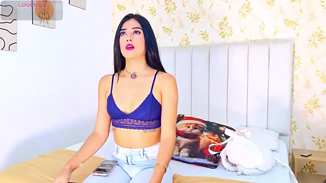 Mia-Monroe online show from January 9, 2026, 7:54 pm