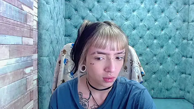 Samantha Smiith online show from October 30, 2025, 4:00 am