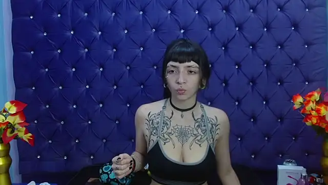 Samantha Smiith online show from March 5, 2025, 3:08 am