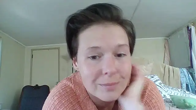 KatieBARBiE98 online show from September 9, 2025, 8:18 pm