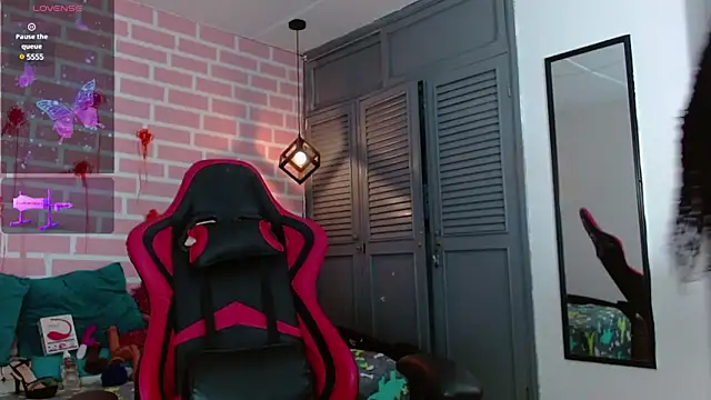 analus-01 online show from February 28, 2025, 3:15 am