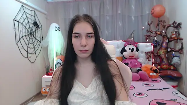 NikaStark  online show from November 3, 2025, 7:28 pm