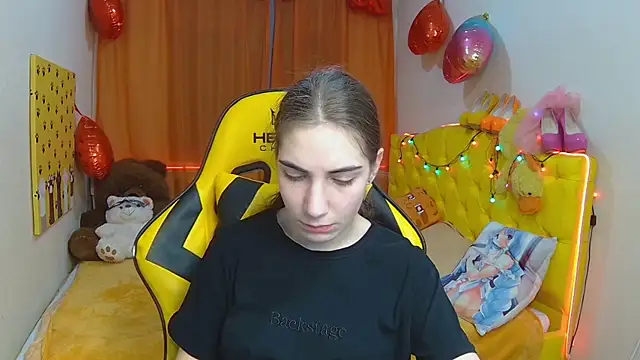 NikaStark  online show from March 21, 2025, 7:24 pm