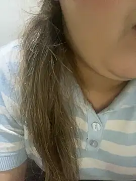 Snapshot of yassminsexy22 chatting on February 23, 2026, 10:32 pm yassminsexy22 online show from February 23, 2026, 10:32 pm