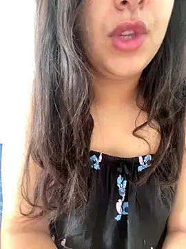 Snapshot of yassminsexy22 chatting on September 15, 2025, 11:10 am yassminsexy22 online show from September 15, 2025, 11:10 am