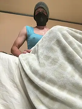 UtopianMisfit1 online show from March 16, 2026, 8:33 pm