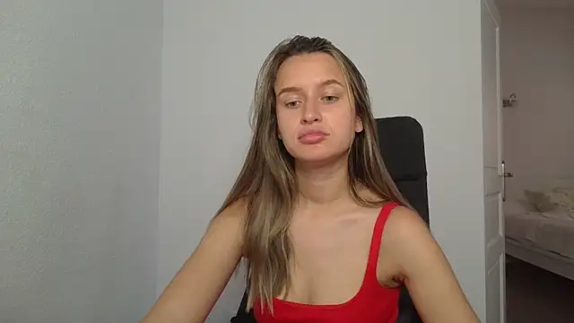 Submissive love online show from October 3, 2025, 1:23 pm