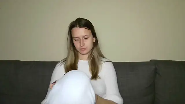 Submissive love online show from March 16, 2025, 10:31 pm