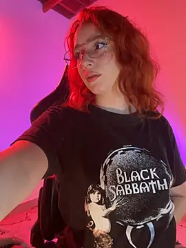 sweeet peach online show from May 3, 2026, 5:23 am