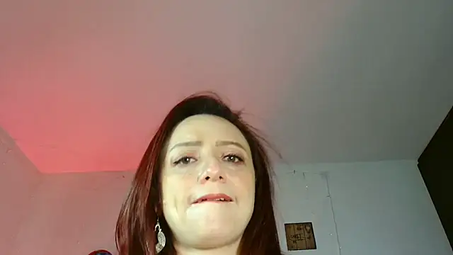 catalinamommyx online show from November 8, 2025, 1:42 am