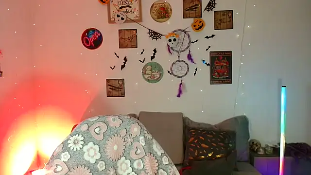 catalinamommyx online show from November 2, 2025, 11:43 pm