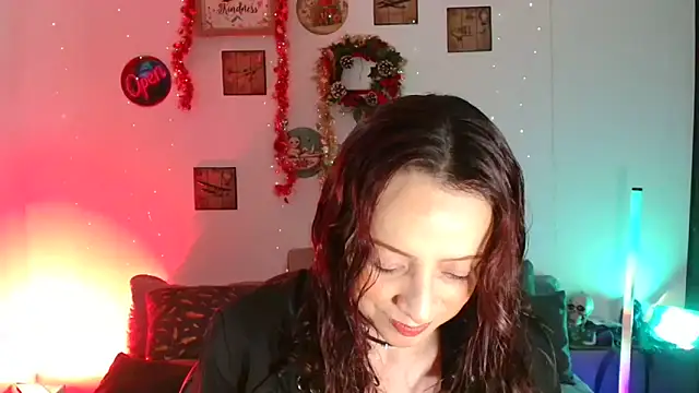 catalinamommyx online show from December 18, 2025, 2:49 am