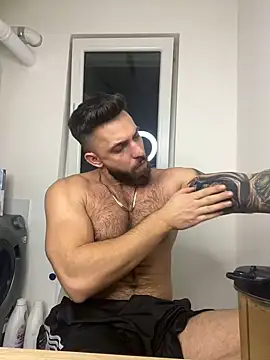 LoveIsBlind  online show from December 26, 2024, 9:37 pm