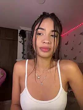 lina pink online show from March 11, 2025, 2:42 am