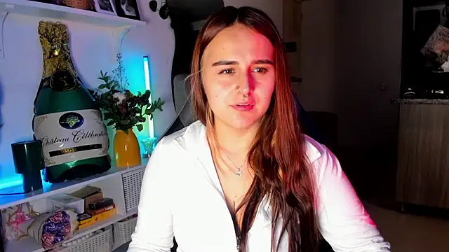 evy orange1 online show from March 20, 2026, 2:34 am