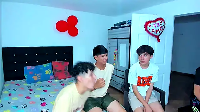 Alexander and Xiao online show from February 21, 2025, 10:48 pm