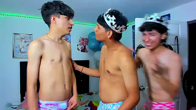 Alexander and Xiao online show from March 22, 2025, 12:28 am