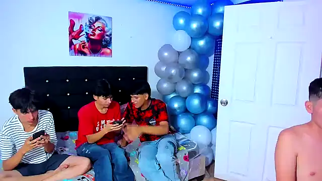 Alexander and Xiao online show from March 10, 2025, 9:07 pm