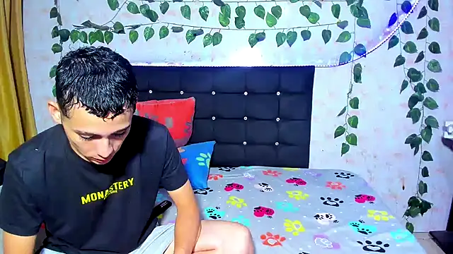 Alexander and Xiao online show from January 21, 2025, 2:22 am