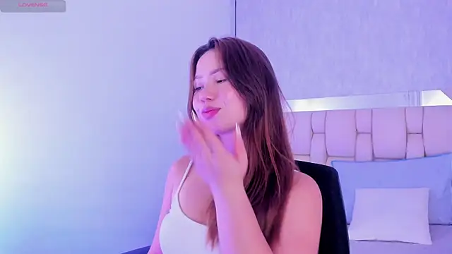 Roxie-Summers11 online show from February 19, 2025, 11:04 pm