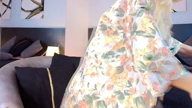 Kelly Mature  online show from January 9, 2026, 6:59 pm