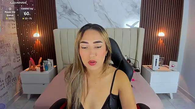 Snapshot of CAMILAGRAY chatting on April 28, 2026, 12:42 pm CAMILAGRAY online show from April 28, 2026, 12:42 pm