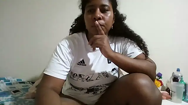 Ivon-09 online show from April 5, 2026, 12:28 am