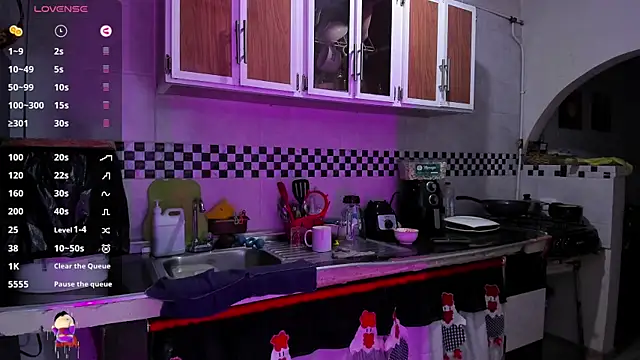 Snapshot of Sharon_hils chatting on January 9, 2025, 11:56 pm Sharon hils online show from January 9, 2025, 11:56 pm