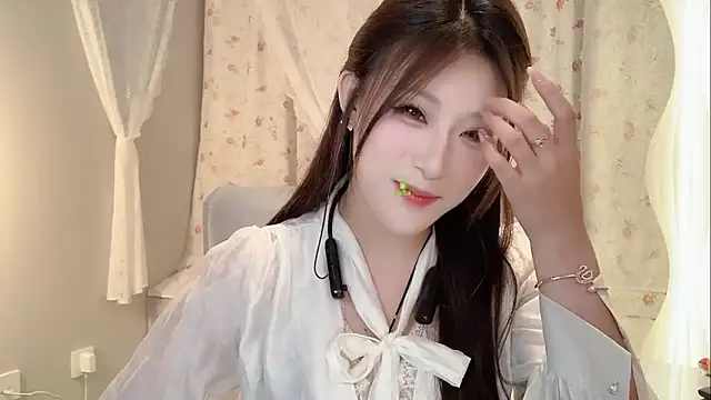 zhuzhu-520- online show from June 5, 2026, 3:07 pm