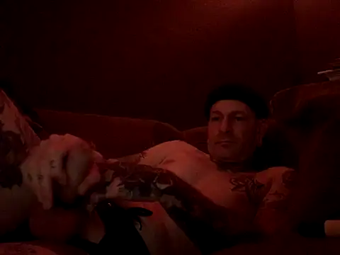 Snapshot of knottinchurch chatting on December 3, 2024, 1:17 pm knottinchurch online show from December 3, 2024, 1:17 pm